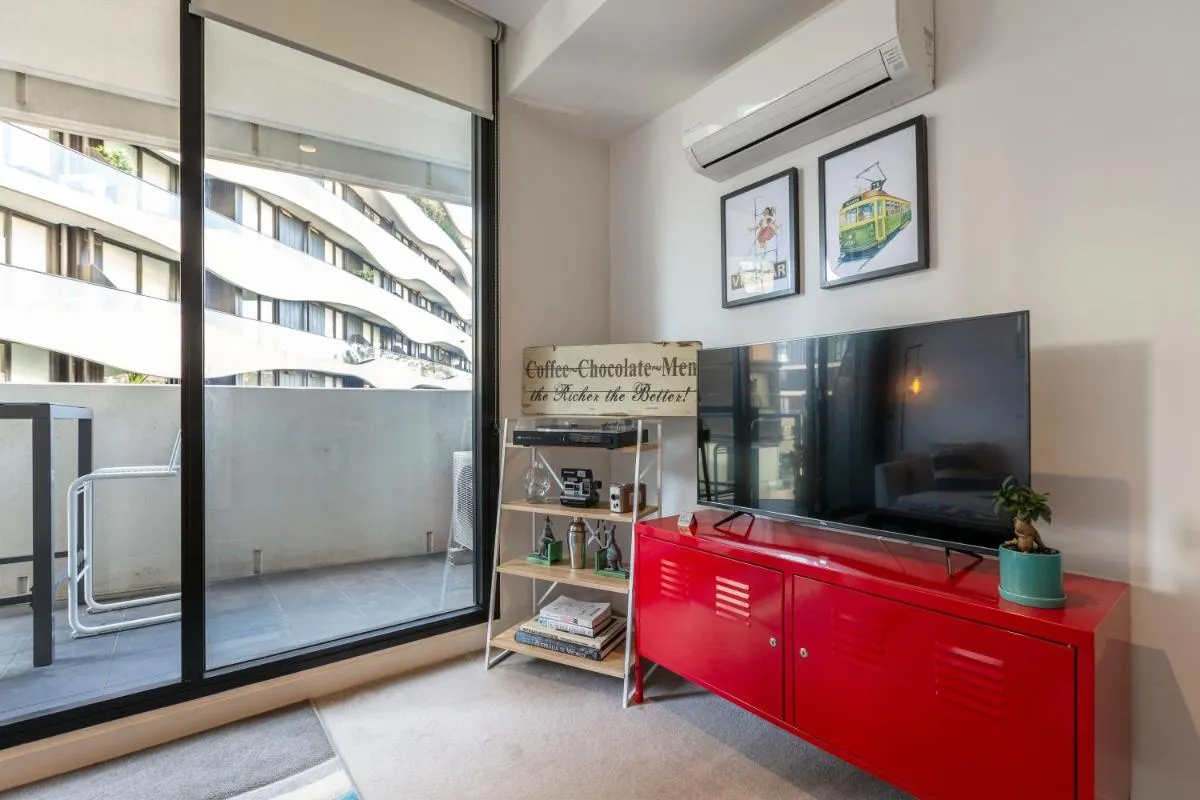 Image 5 of LUXURIOUS RIVERSIDE RESORT STYLE APARTMENT☆POOL☆SPA☆GYM☆ROOFTOP WITH CITY VIEWS