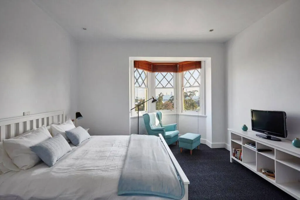 Image 1 of Large Two Bedroom Apartment with City Park and Bay views