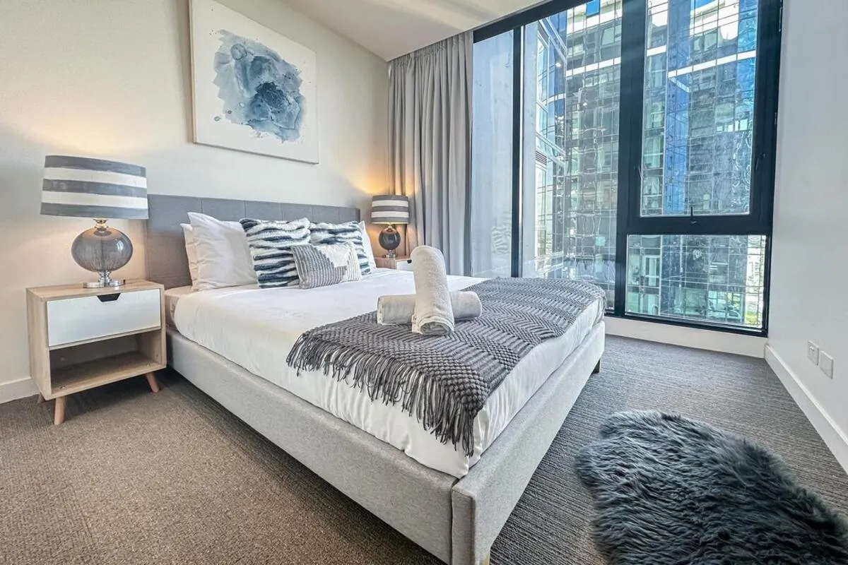 Image 1 of Leisure 2br1ba Apt Southbank Free Parkingpool