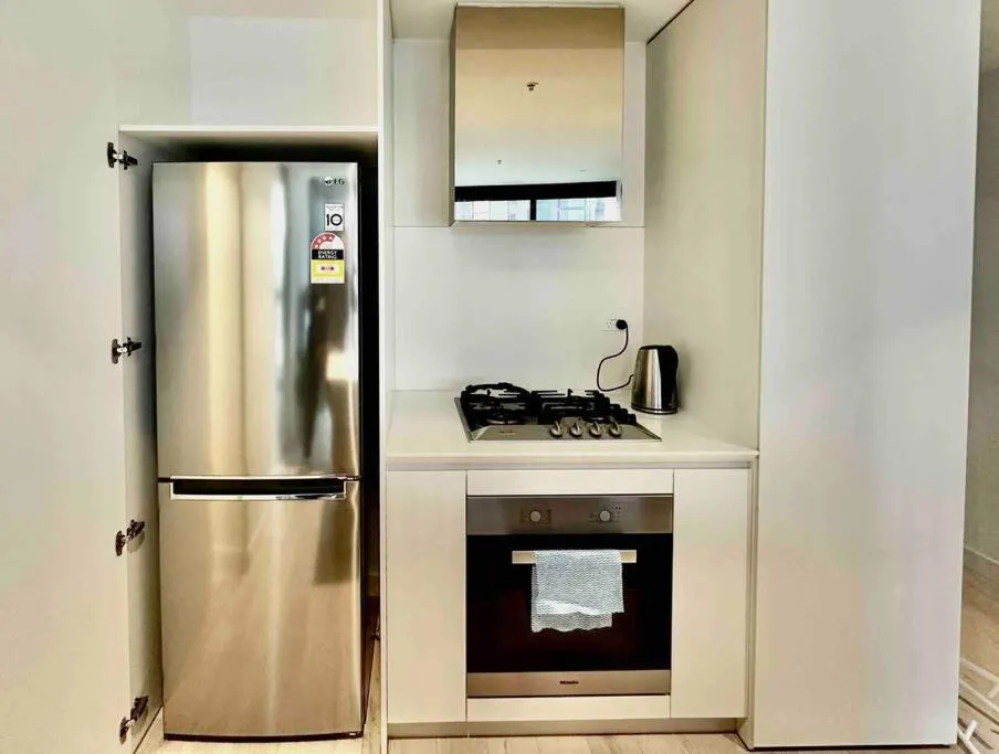 Image 3 of Lovely& Cozy Apt @CBD Level 35, Mins to Central