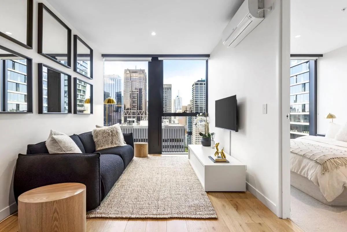 Image 4 of Luxuria Apartments – Collins House