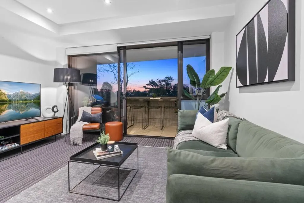 Image of Luxurious Fitzroy Street Getaway