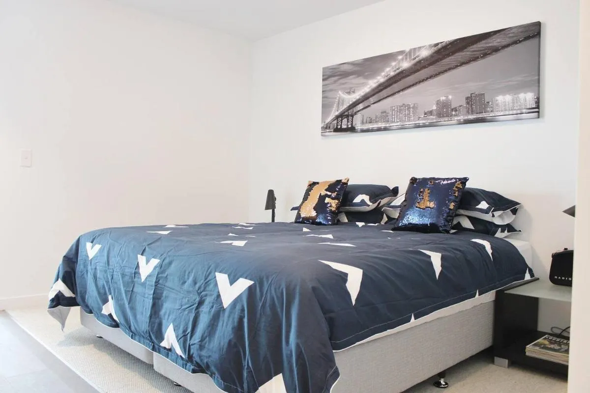 Image 1 of Luxurious Flemington with Stunning Racecourse View