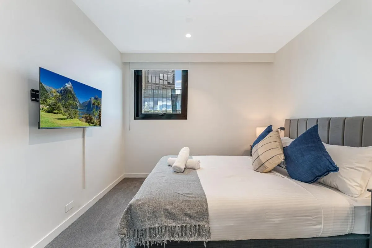 Image 1 of Luxury 2BR Apartment in the Heart of Southbank