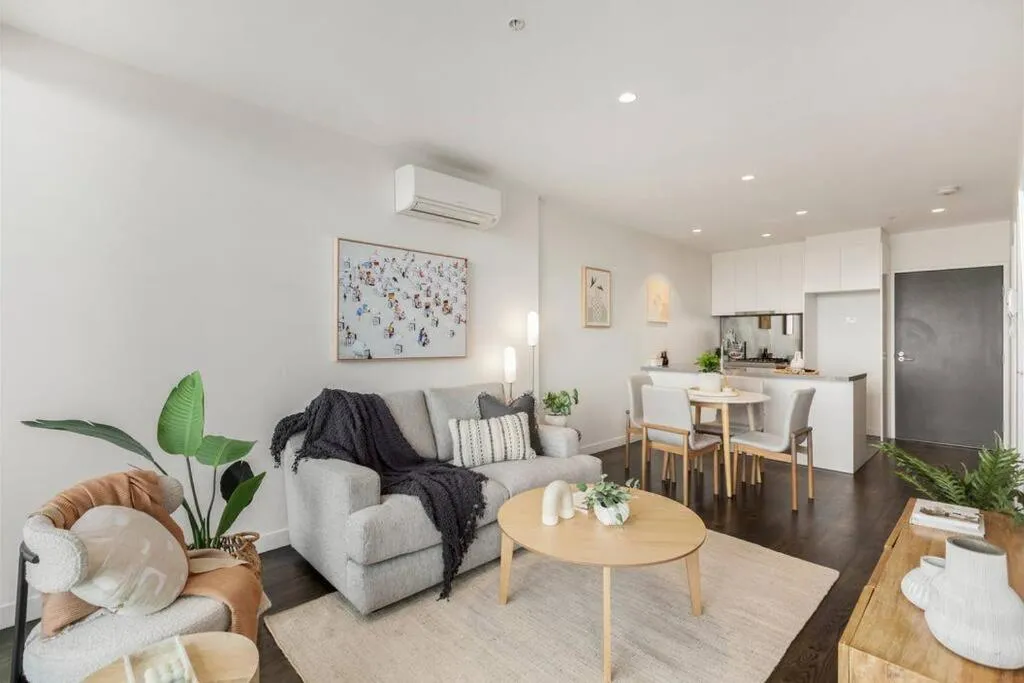 Image 3 of Luxury Southbank apartment