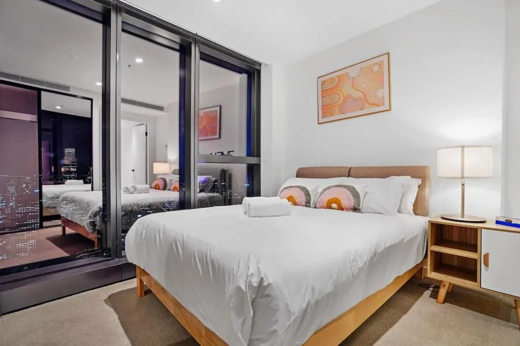 Image 1 of Lv 60 Skyline 2B 2B 1CP in Heart of Melbourne