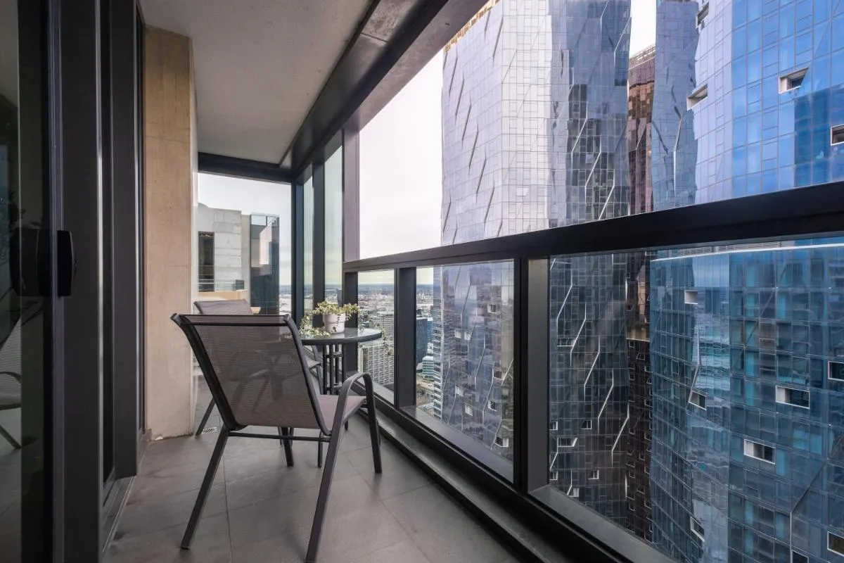 Image 6 of Manhattan Stadium View 3br2ba Free Parking