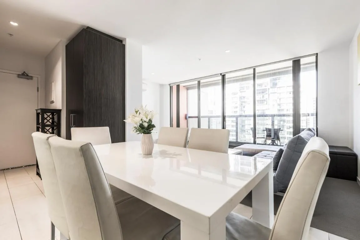 Image of ◈Melbourne CBD 2Br 2Bth Apt Indoor Pool & balcony◈