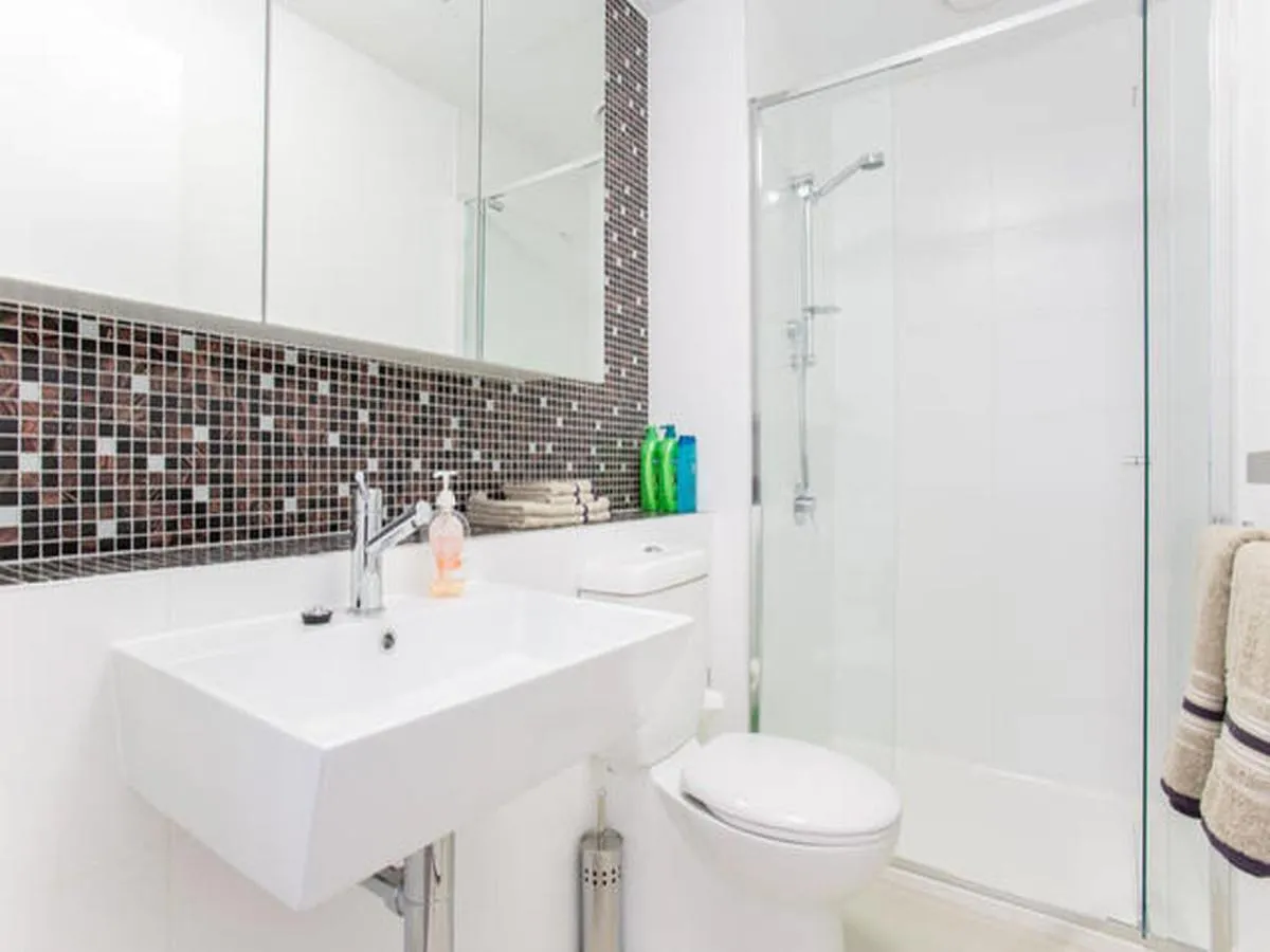 Image 2 of ◈Melbourne CBD 2Br 2Bth Apt Indoor Pool & balcony◈