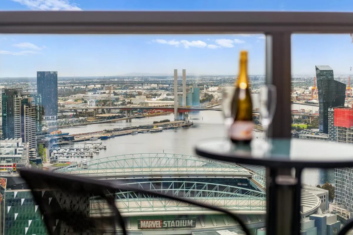Image 1 of Melbourne CBD Water Views Parking WiFi Wine