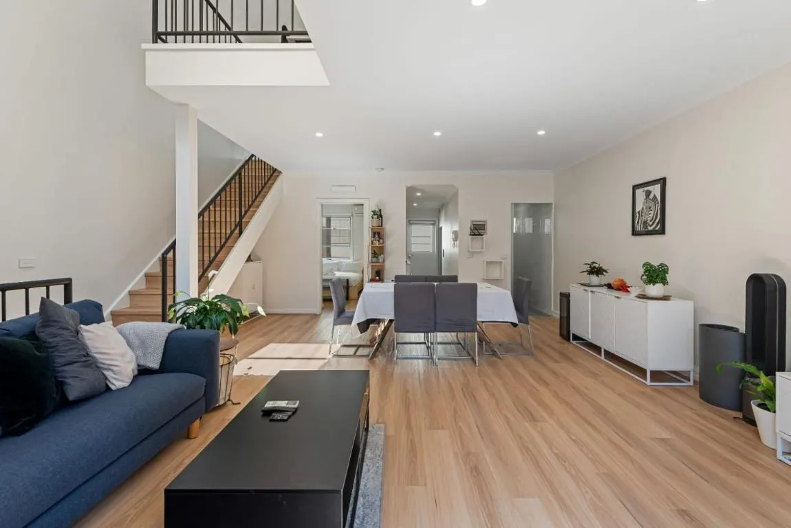 Image of Melbourne CBD edge lifestyle home