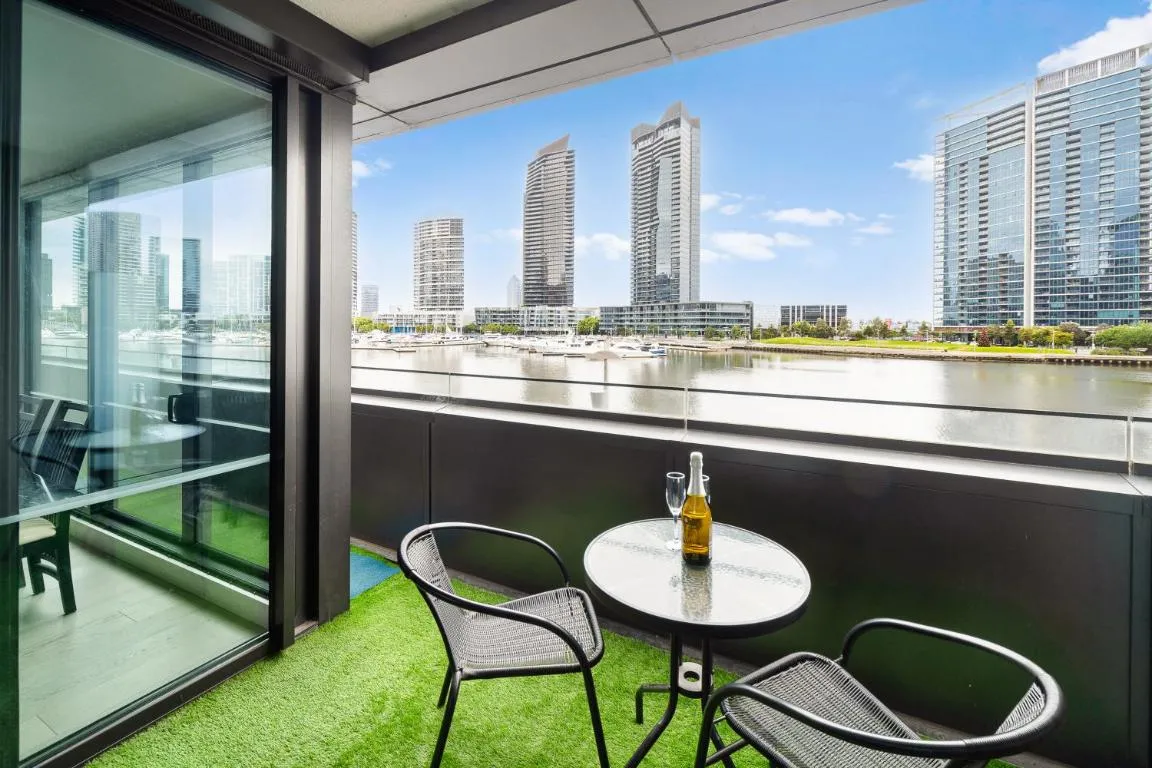 Image of Melbourne Docklands Riverside Views