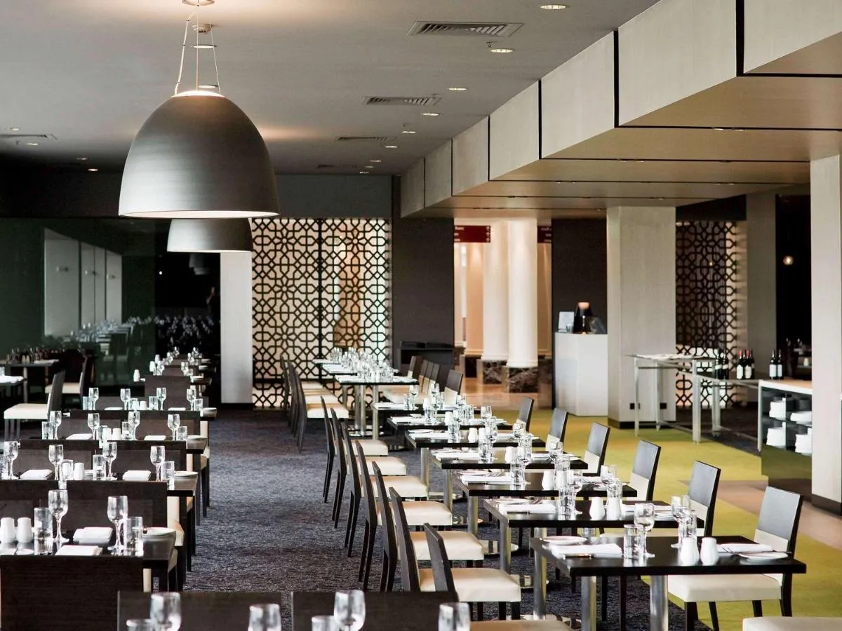 Image 2 of Mercure Melbourne Albert Park