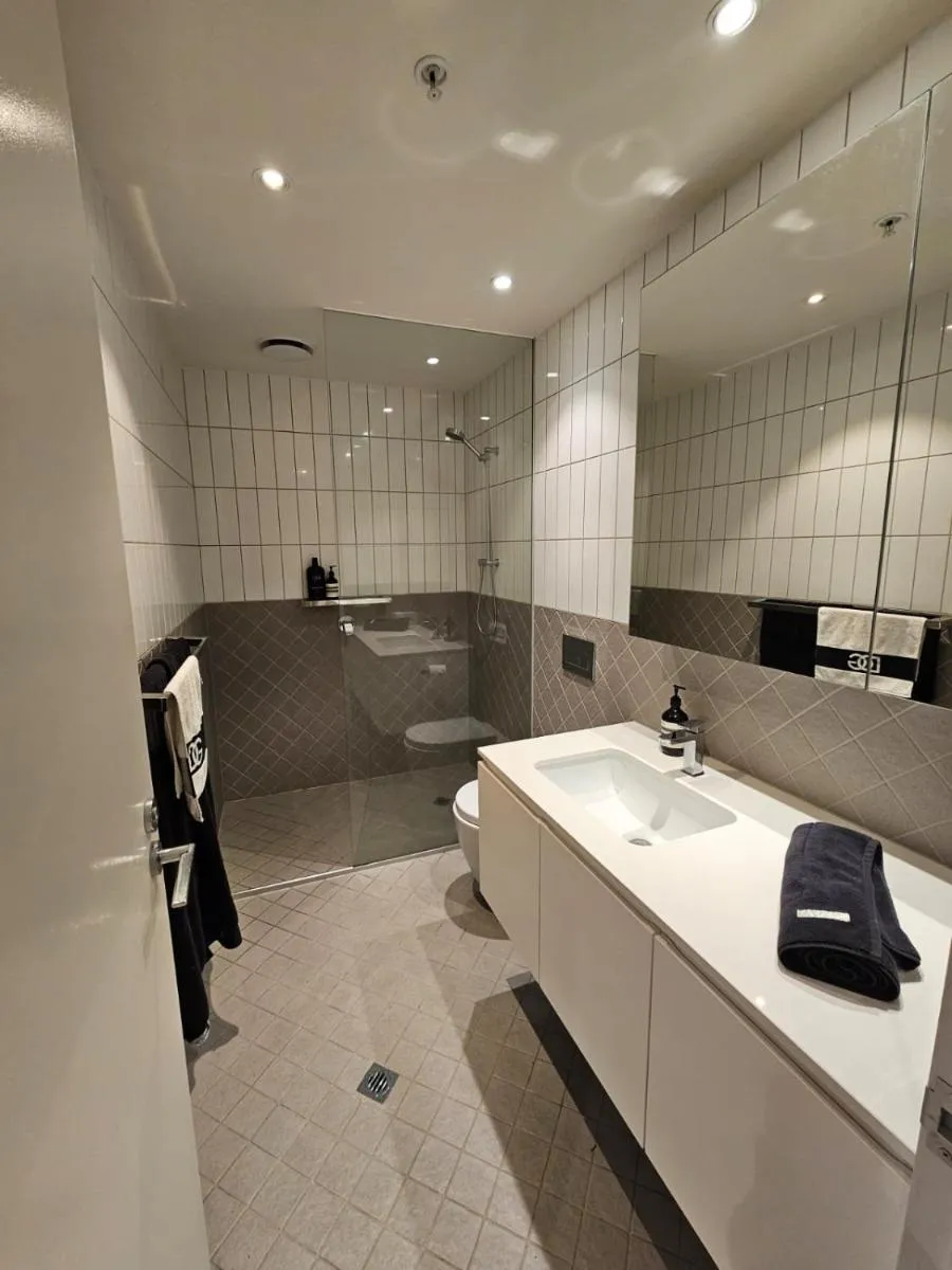 Image 5 of Metro Retreat on Burnley