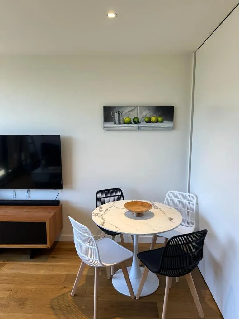 Image 6 of Metro Retreat on Burnley