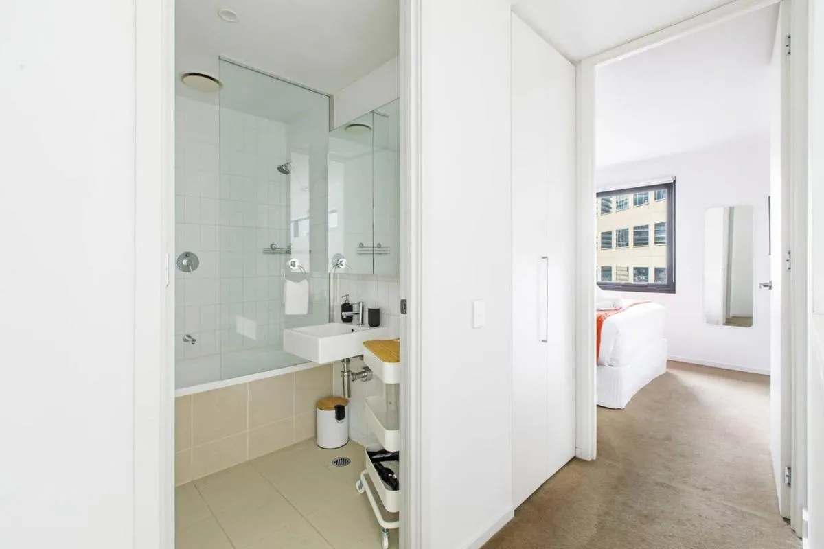 Image 2 of Metropolis Icon – Bourke Street Heritage Hideaway