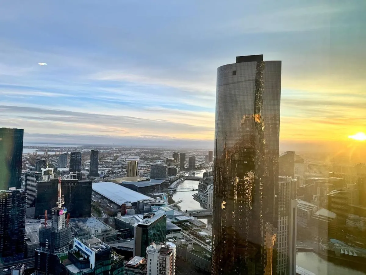 Image 5 of Modern 2BR Gem in the Heart of Southbank