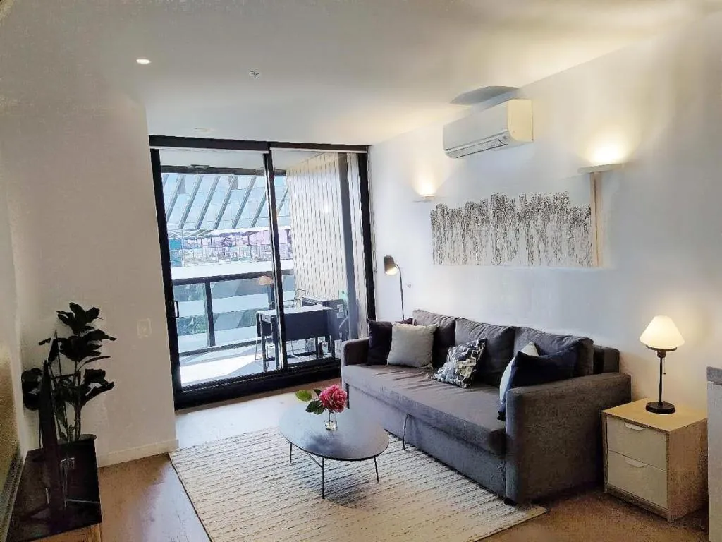 Image of Modern 2Bedroom Apartment North Melbourne