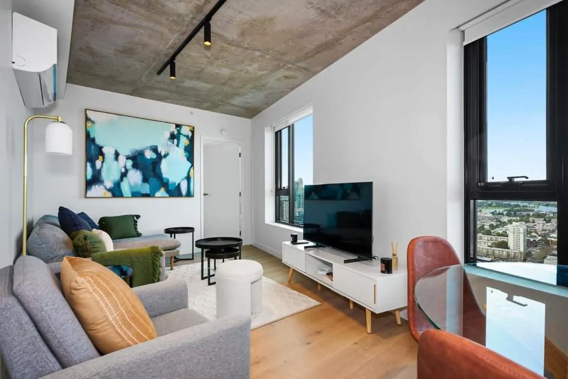 Image of Modern 2-Bedroom City Gem with Sea Views