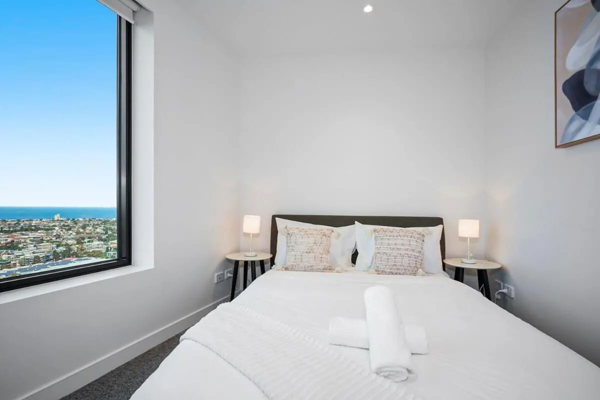 Image 1 of Modern 2-Bedroom City Gem with Sea Views