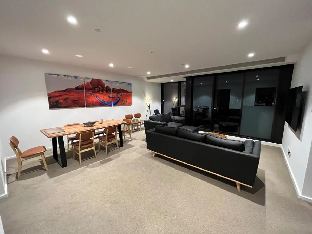 Image 1 of Modern 3 Bedroom Apartment with Amazing Views