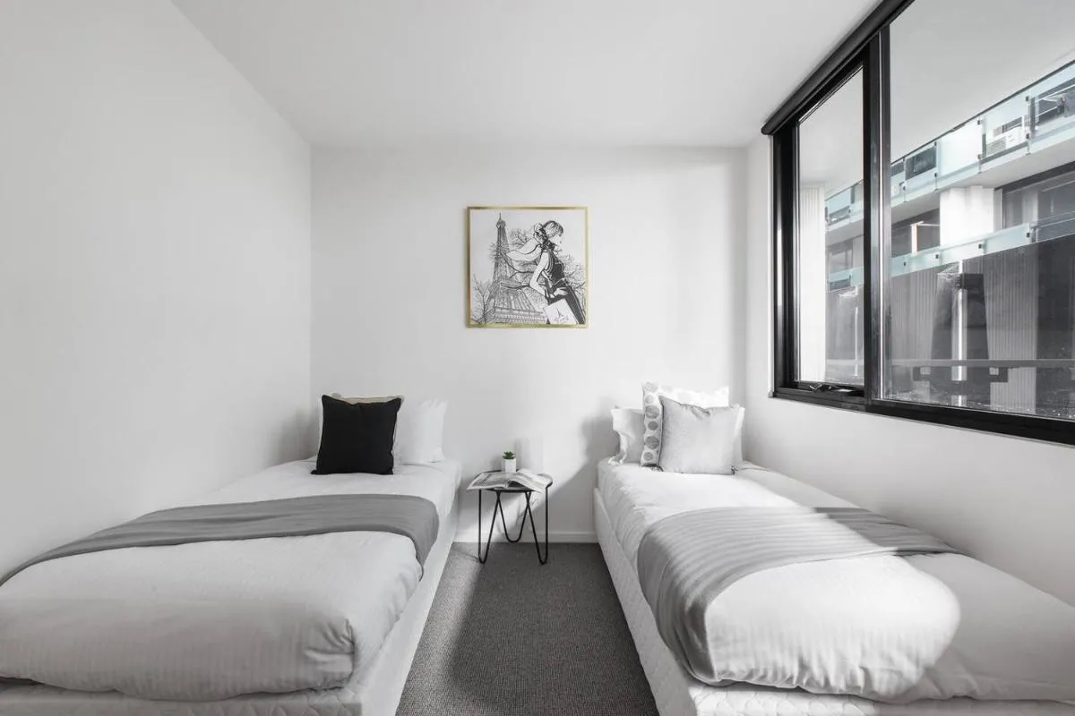 Image 1 of Modern and Cosy Parkland Retreat near Yarra River
