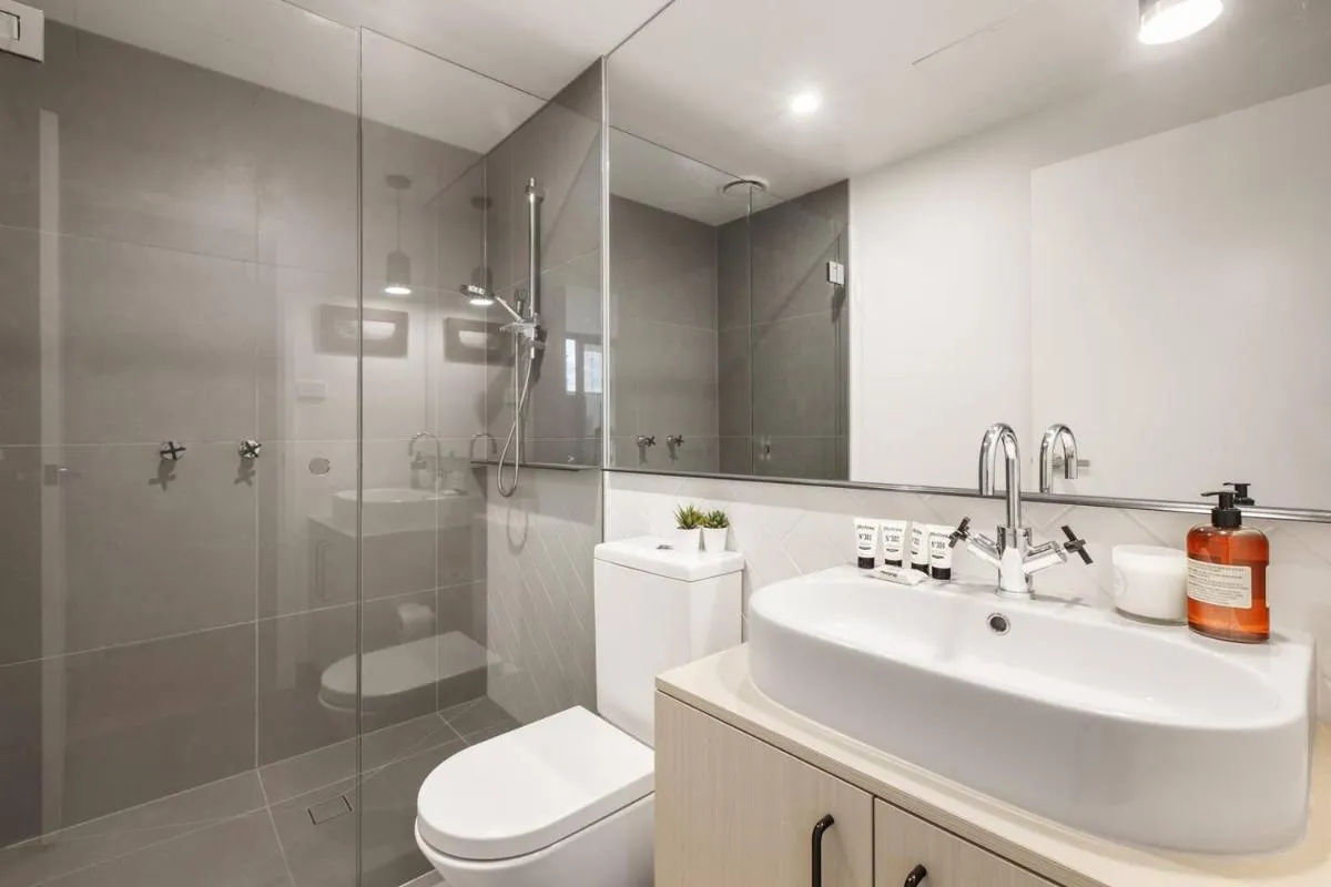 Image 2 of Modern and Cosy Parkland Retreat near Yarra River