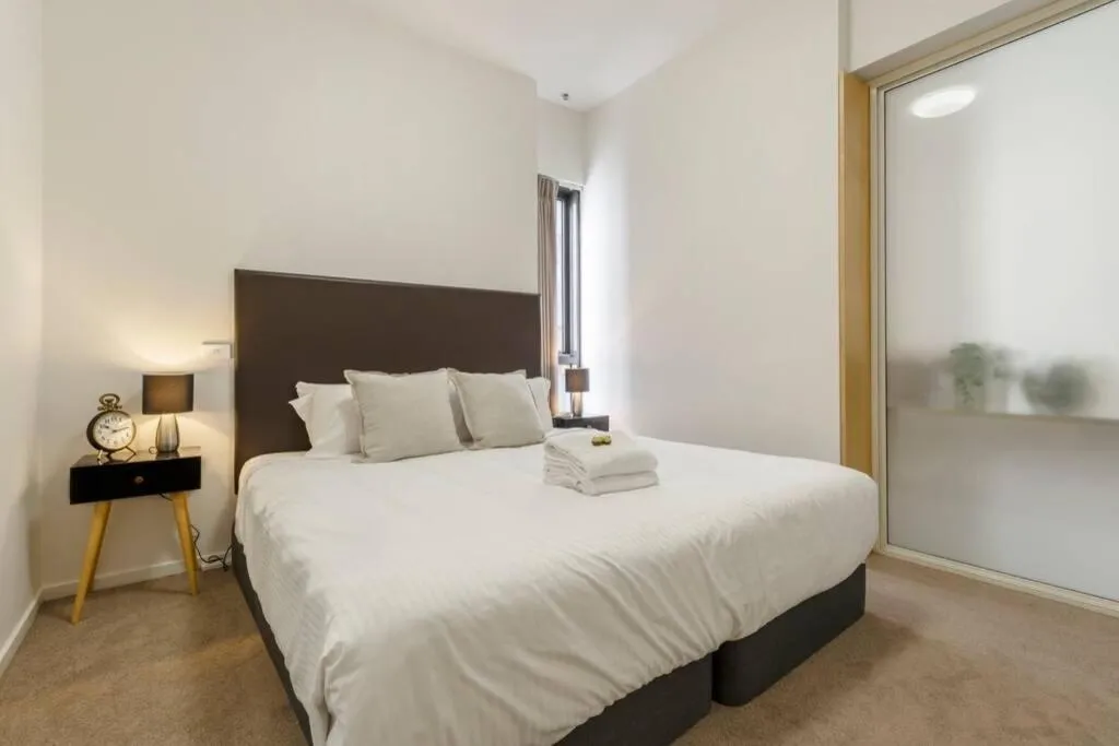 Image 1 of Nest on Bourke☆SPA☆LARGE 60SQM!!☆Chinatown☆Free tram☆