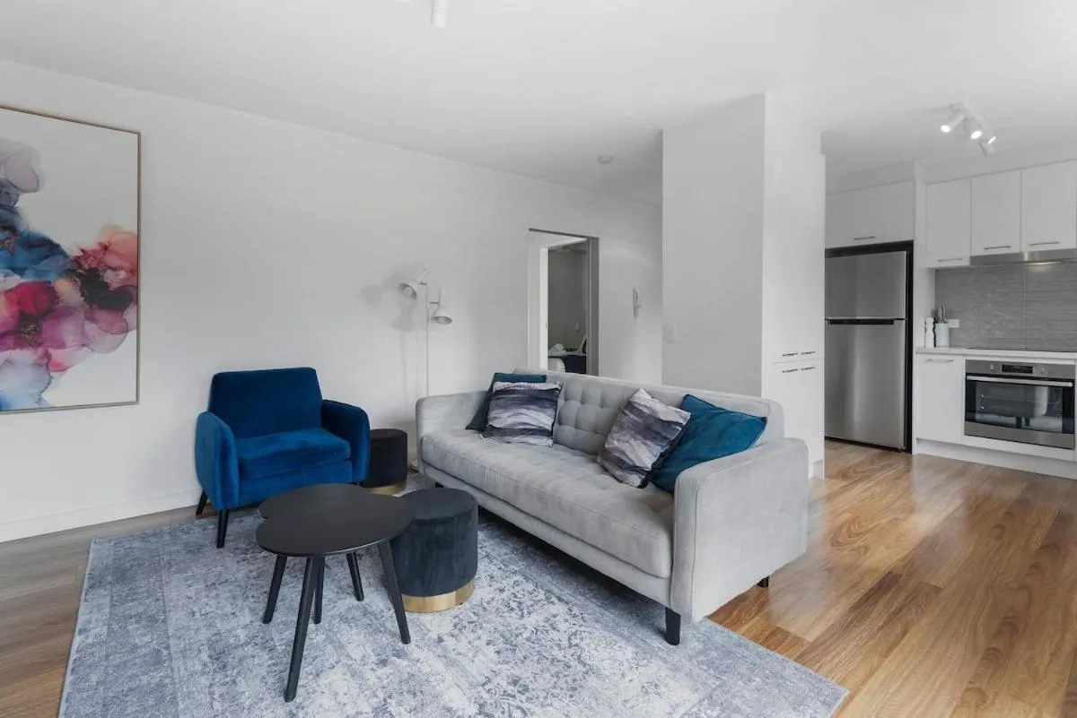 Image 6 of Newly Renovated South Yarra 2BR Apt with parking