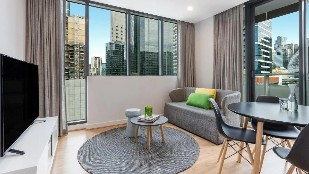 Image 2 of Oaks Melbourne Southbank Suites