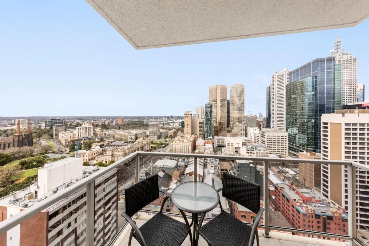 Image 5 of Oaks Melbourne on Lonsdale Suites