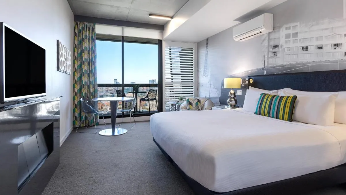Image 4 of Oaks Melbourne on William Suites