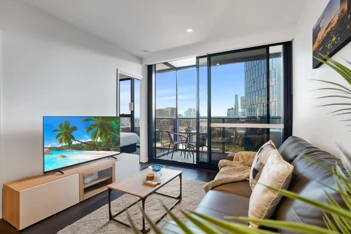 Image 3 of Palladium Tower – Premium Southbank Apt w parking