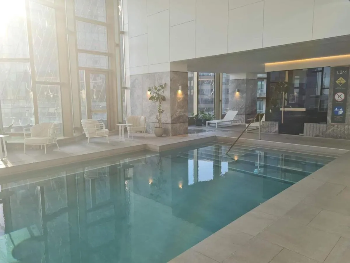 Image 3 of Panoramic View Highlevel 2brwest Side Swimgym