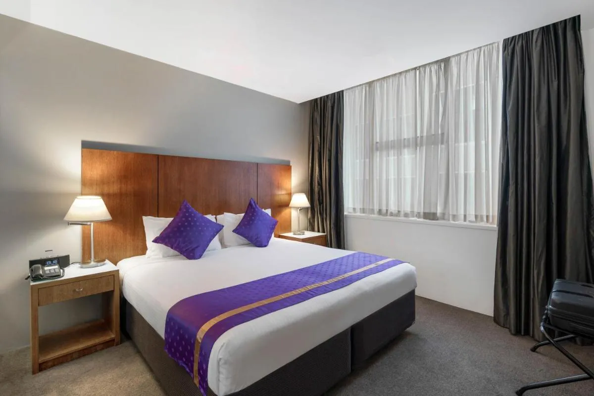 Image 1 of Park Regis Griffin Suites