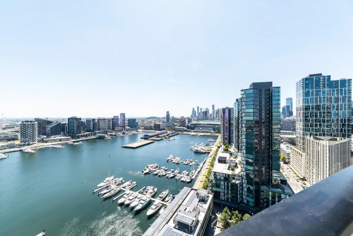 Image of Pars Apartments – Collins Wharf Waterfront, Docklands