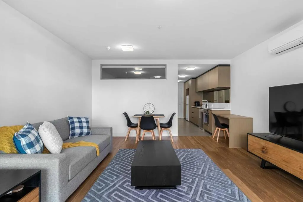 Image 6 of Perfect Urban Retreat!
