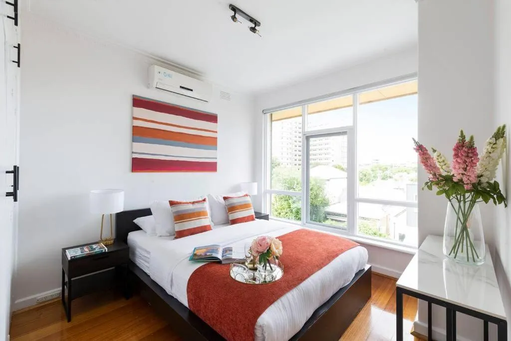 Image 5 of Prahran Chic & Cozy Retreat