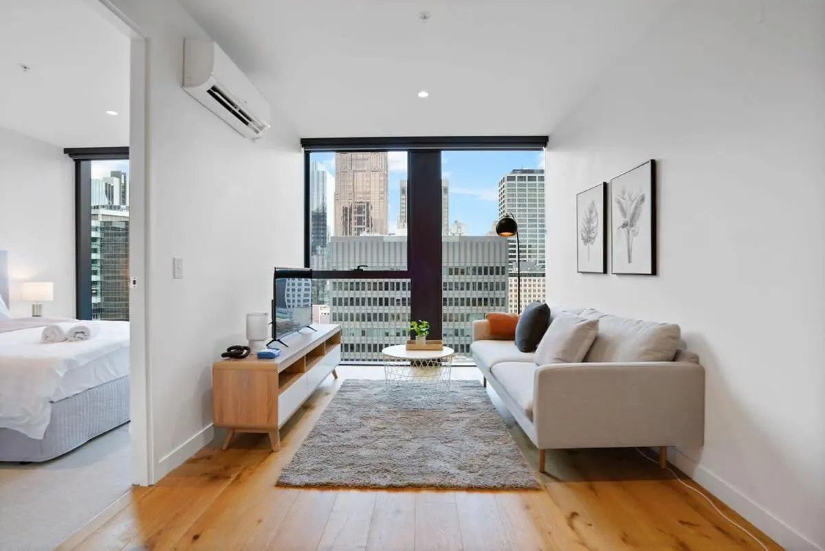 Image 5 of Premium CBD Location 19th floor Collins House Apt