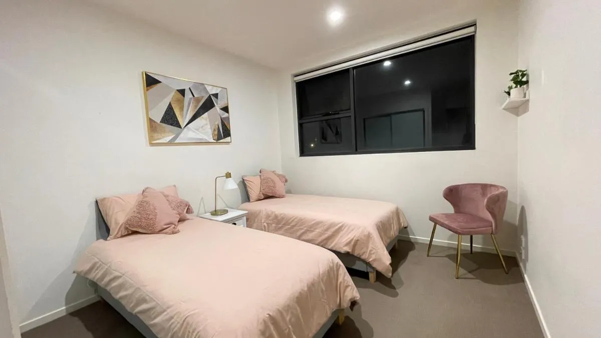 Image 6 of Preston Spacious 2BRM Apartment Free Parking Wi-Fi