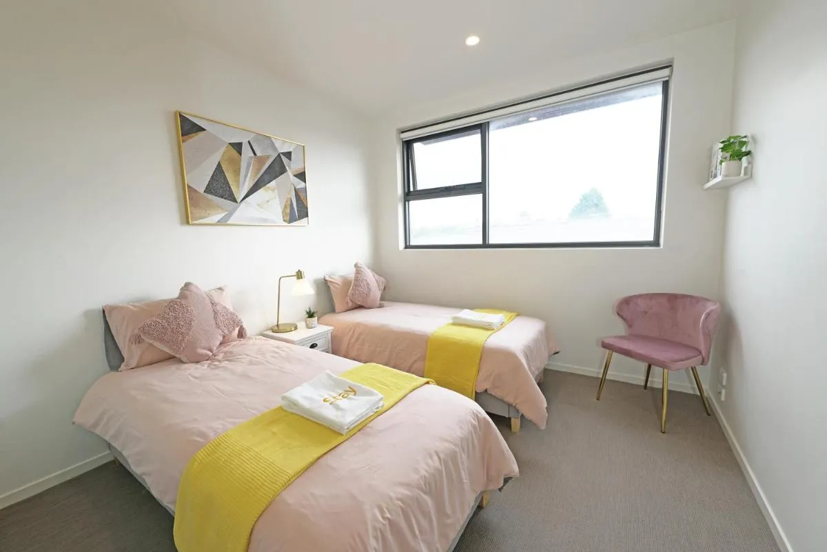 Image 1 of Preston Spacious 2BRM Apartment Free Parking Wi-Fi