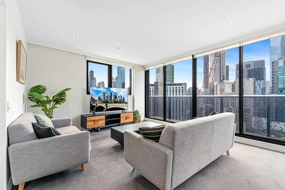 Image of Pristine 2-Bed Unit With Beautiful City Landscape
