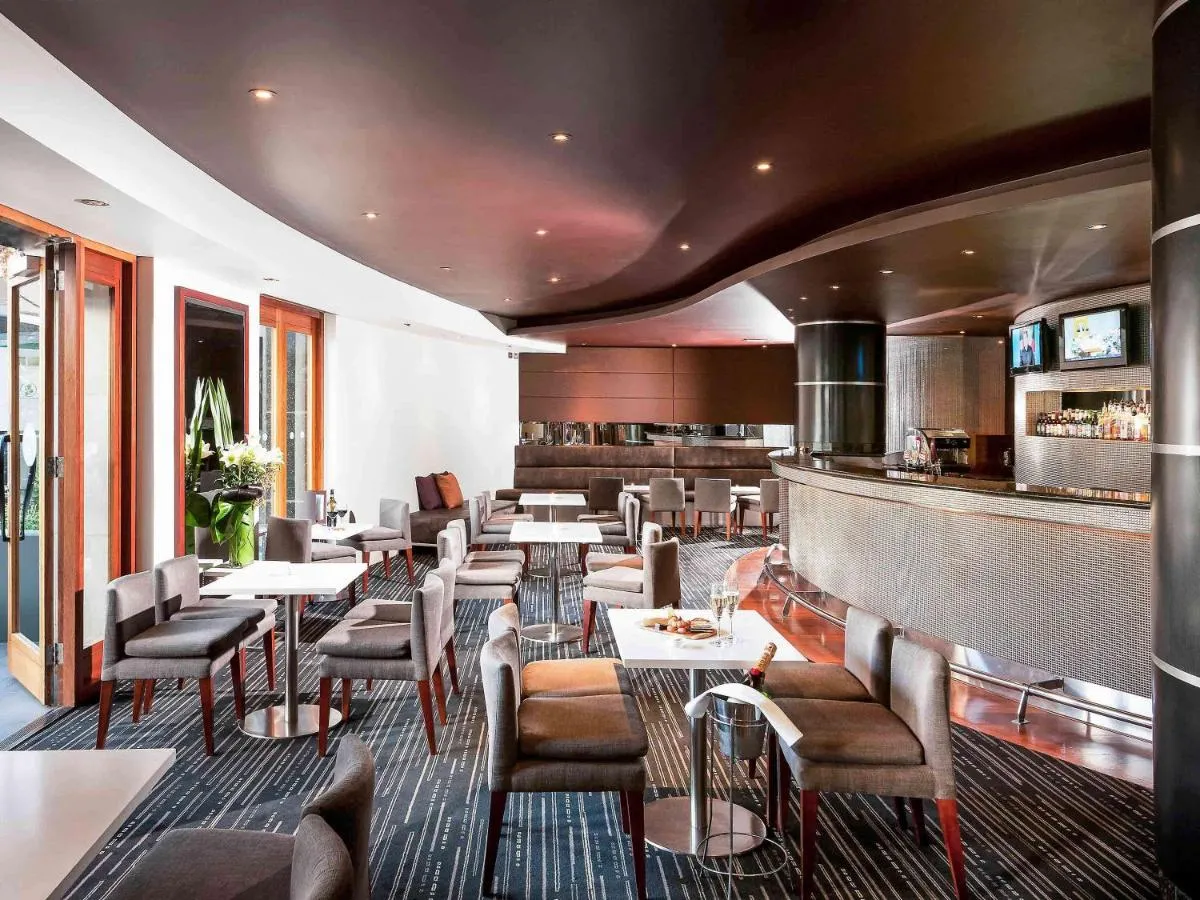 Image 3 of Quay West Suites Melbourne