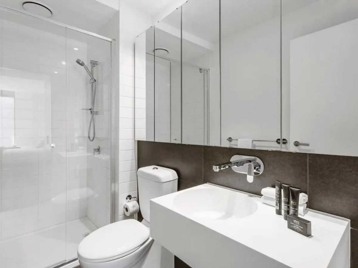 Image 2 of Readyset Apartments at Manhattan