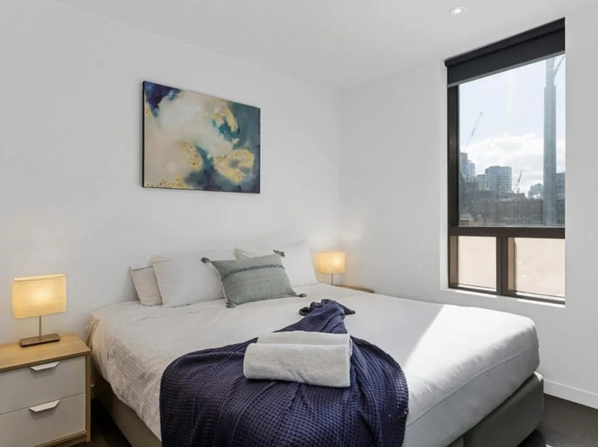 Image 1 of Readyset Apartments at Manhattan