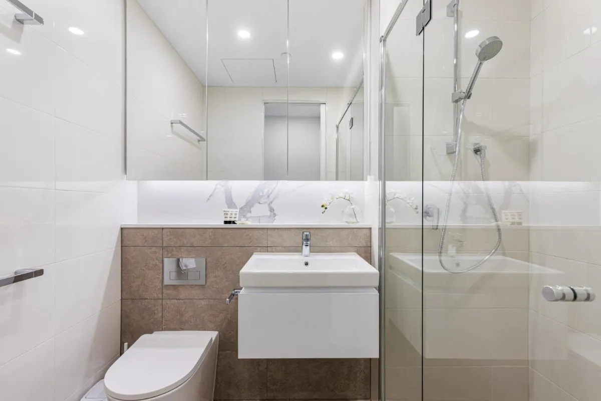 Image 2 of Remarkable 3-Bed with City Views & Swimming Pool