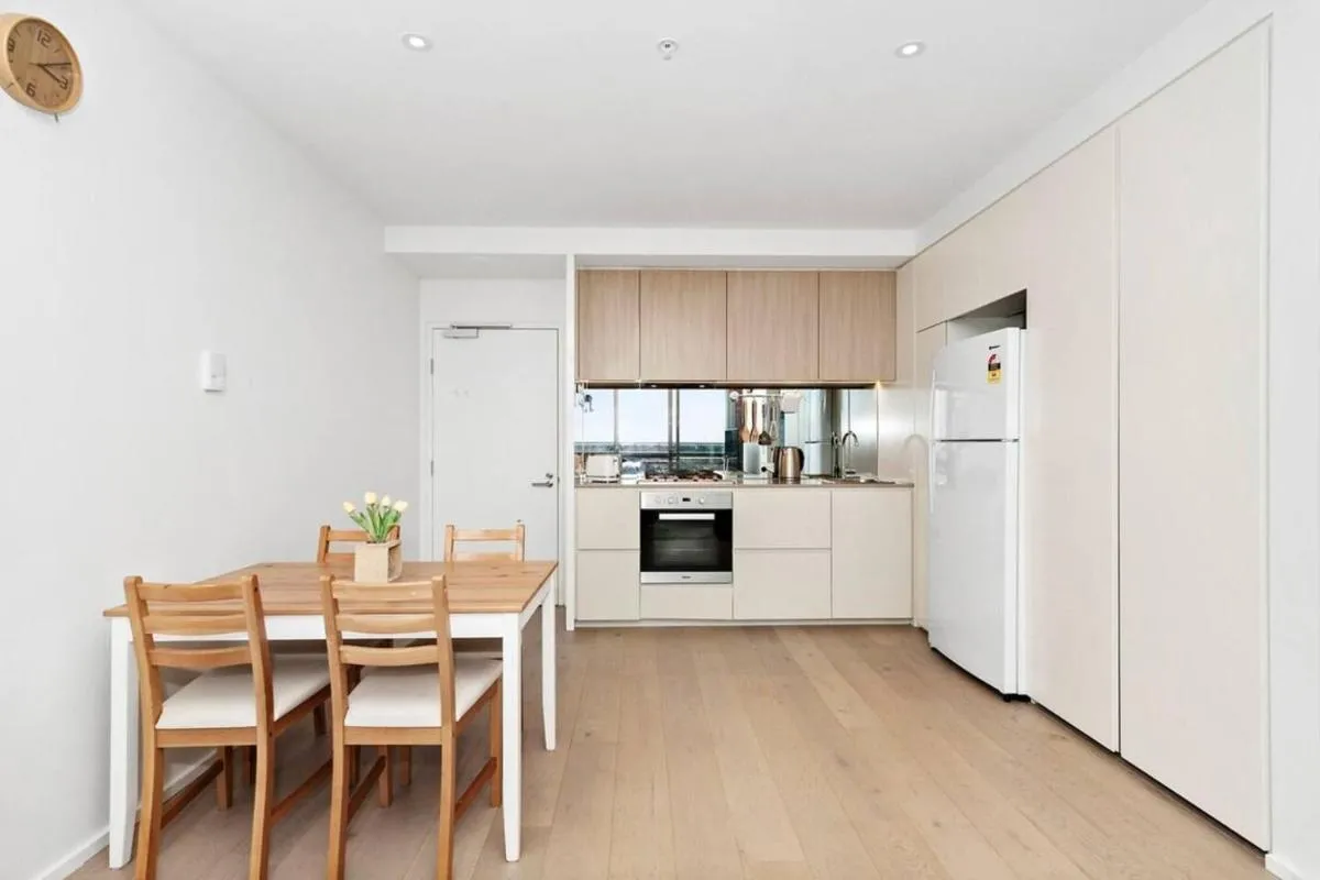 Image 4 of Resort-style Docklands Riverview Stay with Parking