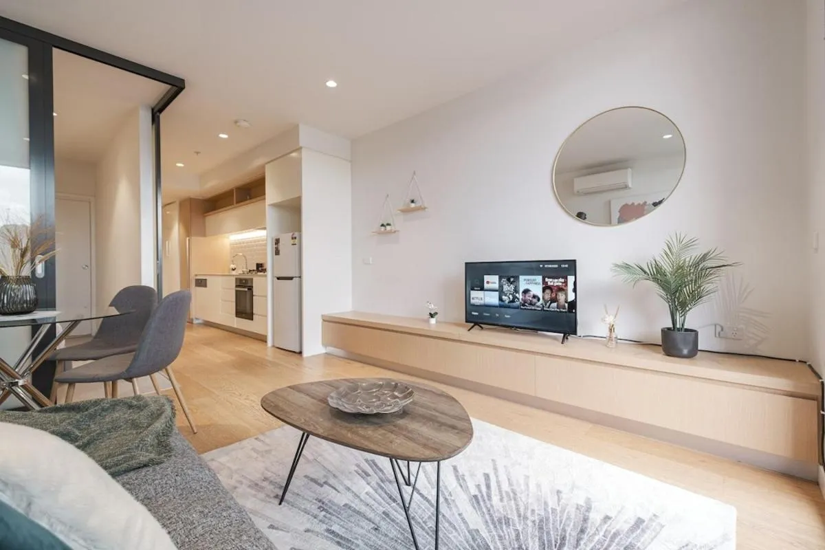 Image 4 of Richmond New 1br1ba Free Park Outdoor Bbq