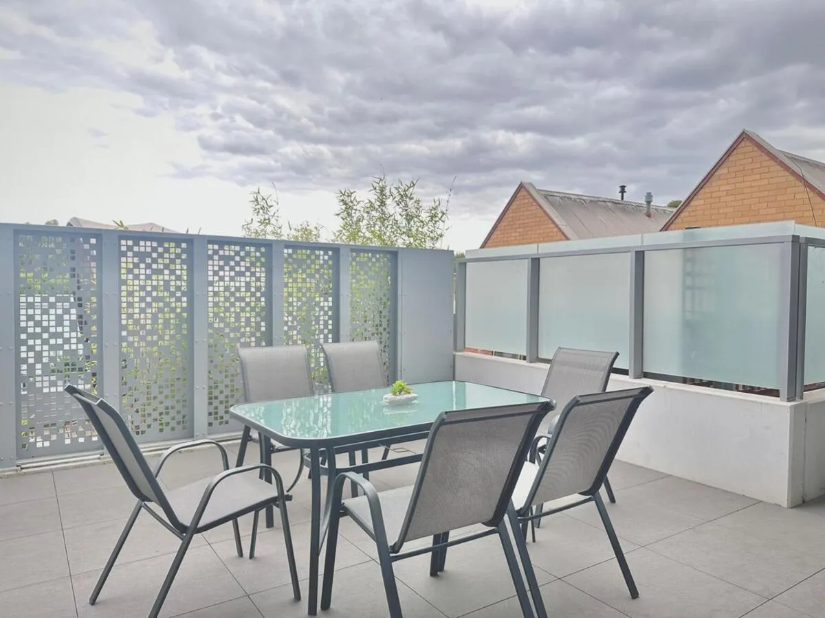 Image 3 of Richmond New 1br1ba Free Park Outdoor Bbq