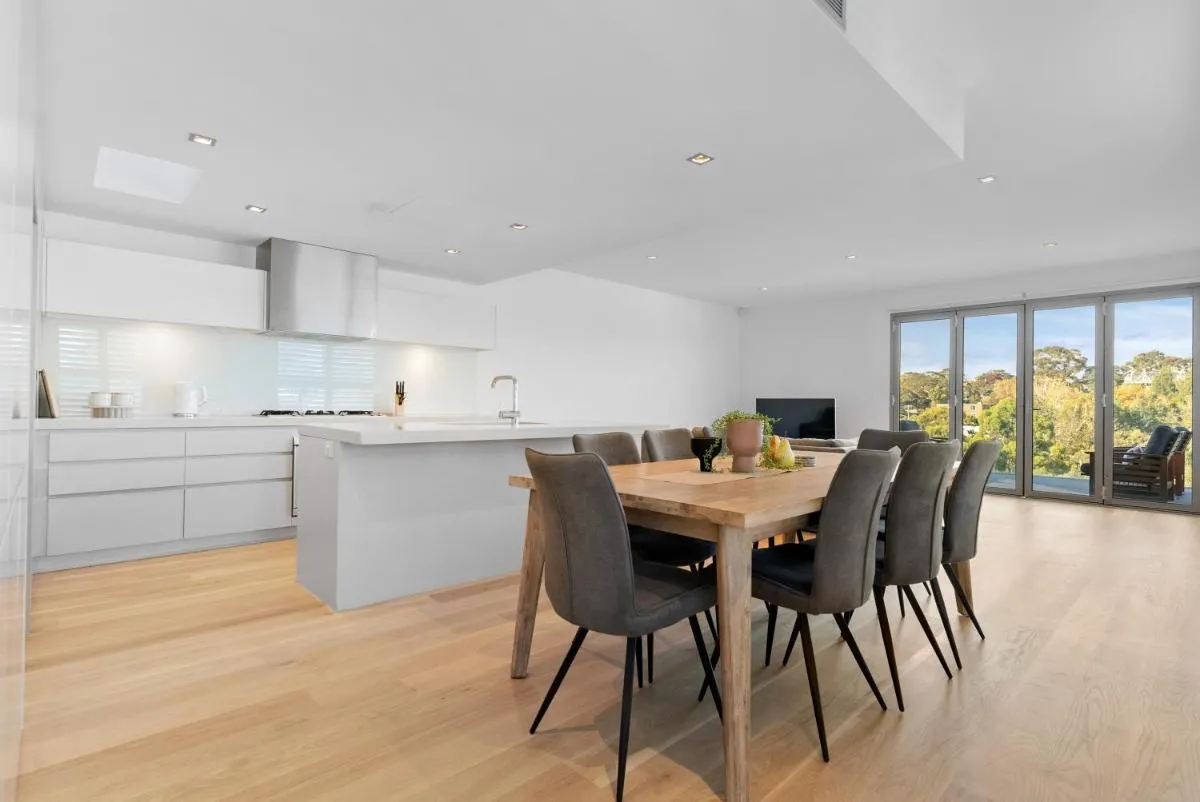 Image 3 of Richmond on the River, sleeps 6